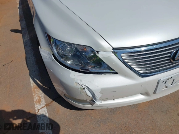2007 Lexus LS 460 with VIN JTHBL46F275017817, listed as a IAAI auction lot 41958897 with 100,301 mi miles and . Bid and sale history available at DreamBid. Image 6.