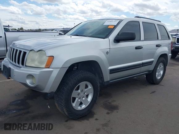2005 Jeep Grand Cherokee Laredo с VIN 1J4HR48N45C665886, выставлен на аукционе IAAI как лот 41805717 с пробегом 181 022 миль миль и . История ставок и продаж доступна на DreamBid. Изображение 17.