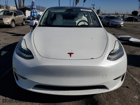 2022 Tesla Model Y Long Range with VIN 7SAYGDEE2NF446320, listed as a Copart auction lot 42357275 with 46,920 mi miles and Salvage Title. Bid and sale history available at carsss.com. Image 5.