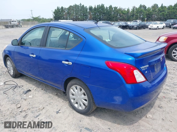 2013 Nissan Versa SV with VIN 3N1CN7AP0DL846613, listed as a IAAI auction lot 42461000 with 179,909 mi miles and . Bid and sale history available at DreamBid. Image 3.