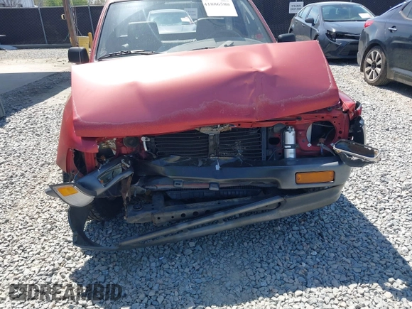 1992 Toyota Pickup with VIN JT4RN81A2N0096073, listed as a IAAI auction lot 41886580 with 254,791 mi miles and . Bid and sale history available at DreamBid. Image 13.