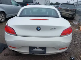 2015 BMW Z4 sDrive28i with VIN WBALL5C59FP557690, listed as a IAAI auction lot 41453980 with 78,641 mi miles. Bid and sale history available at carsss.com. Image 16.