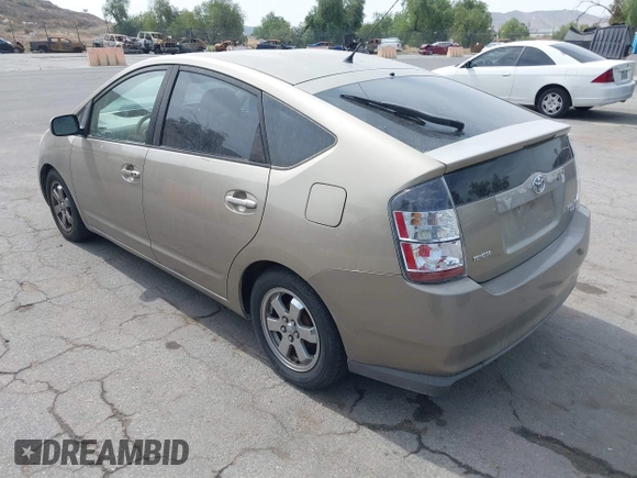 2004 Toyota Prius with VIN JTDKB20U640070142, listed as a IAAI auction lot 42235853 with 111,700 mi miles and . Bid and sale history available at DreamBid. Image 3.