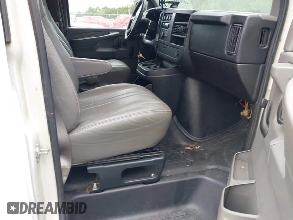 2012 Chevrolet Express Cargo with VIN 1GCSGAFX2C1138474, listed as a IAAI auction lot 42203857 with 304,111 mi miles and . Bid and sale history available at DreamBid. Image 5.