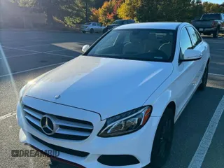 2015 Mercedes-Benz C 300 Luxury с VIN 55SWF4KB0FU063185, выставлен на аукционе Copart как лот 77677874 с пробегом 125 755 миль миль и Чистый • Clean title. История ставок и продаж доступна на DreamBid. Изображение 2.
