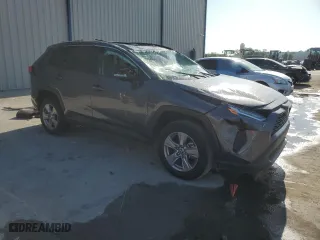 2022 Toyota RAV4 XLE with VIN 2T3W1RFV5NC206806, listed as a Copart auction lot 51430745 with 41,799 mi miles and Non Repairable. Bid and sale history available at carsss.com. Image 4.