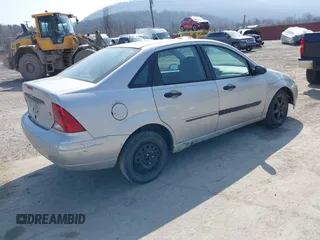 2002 Ford Focus SE with VIN 1FAFP34332W226423, listed as a IAAI auction lot 41804714 with 158,277 mi miles and . Bid and sale history available at carsss.com. Image 4.