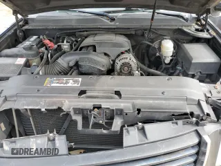 2010 GMC Yukon XL z VIN 1GKUKKE36AR250029, wystawiony jako Copart lot #47379225 z przebiegiem 261 631 mil mil oraz Szkoda całkowita • Salvage title. Historia ofert i sprzedaży dostępna na DreamBid. Obrazek 12.