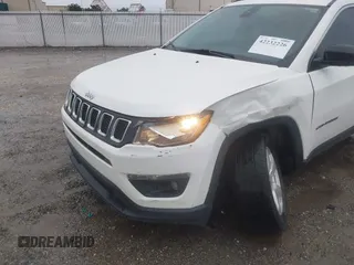 2018 Jeep Compass Latitude with VIN 3C4NJCBB9JT495368, listed as a IAAI auction lot 42232226 with 44,143 mi miles and . Bid and sale history available at DreamBid. Image 6.
