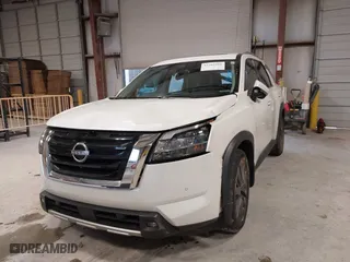 2022 Nissan Pathfinder SL with VIN 5N1DR3CB3NC257192, listed as a IAAI auction lot 41289480 with 86,131 mi miles. Bid and sale history available at carsss.com. Image 6.