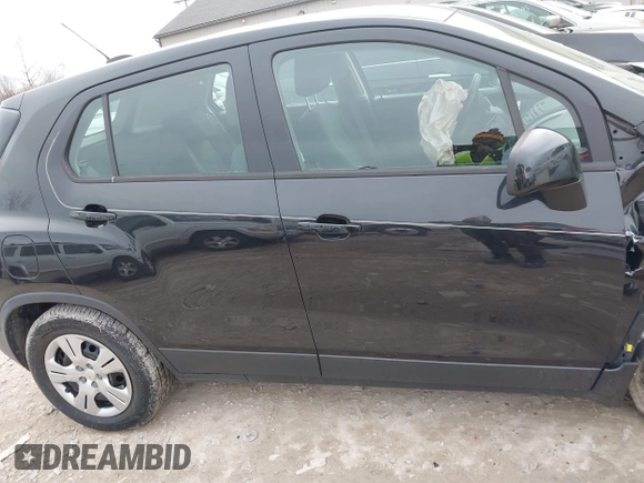 2016 Chevrolet Trax LS with VIN KL7CJKSB3GB571885, listed as a IAAI auction lot 41881298 with 87,885 mi miles. Bid and sale history available at carsss.com. Image 13.