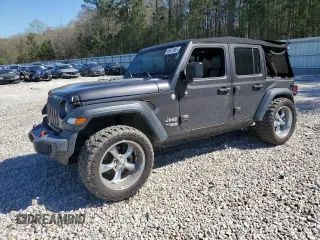 2020 Jeep Wrangler Unlimited Sport S z VIN 1C4HJXDG2LW104085, wystawiony jako Copart lot #49573955 z przebiegiem 45 853 mil mil oraz Szkoda całkowita • Salvage title. Historia ofert i sprzedaży dostępna na DreamBid. Obrazek 1.