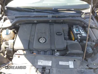 2013 Volkswagen Jetta SE with VIN 3VWDP7AJ8DM350702, listed as a IAAI auction lot 42652788 with 106,655 mi miles and . Bid and sale history available at DreamBid. Image 10.