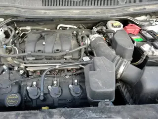 2018 Ford Explorer Limited z VIN 1FM5K7F82JGC69918, wystawiony jako Copart lot #91180485 z przebiegiem 135 213 mil mil oraz Czysty tytuł • Clean title. Historia ofert i sprzedaży dostępna na DreamBid. Obrazek 14.