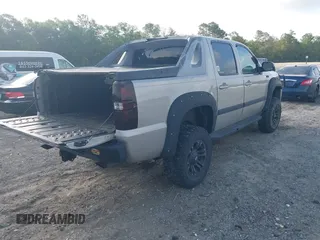 2007 Chevrolet Avalanche 1LT z VIN 3GNFK12397G113640, wystawiony jako IAAI lot #42481126 z przebiegiem 225 286 mil mil oraz . Historia ofert i sprzedaży dostępna na DreamBid. Obrazek 4.