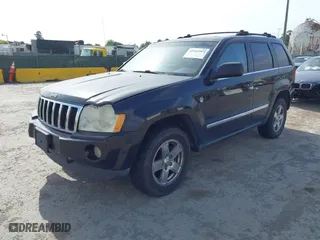 2005 Jeep Grand Cherokee Limited with VIN 1J4HR58205C574335, listed as a IAAI auction lot 42107907 with 191,161 mi miles. Bid and sale history available at carsss.com. Image 2.