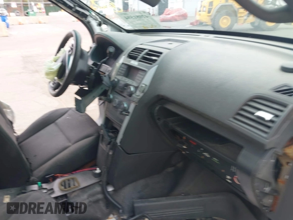 2014 Ford Police Interceptor Utility z VIN 1FM5K8AR1EGC50062, wystawiony jako IAAI lot #42081594 z przebiegiem 97 045 mil mil oraz . Historia ofert i sprzedaży dostępna na DreamBid. Obrazek 5.