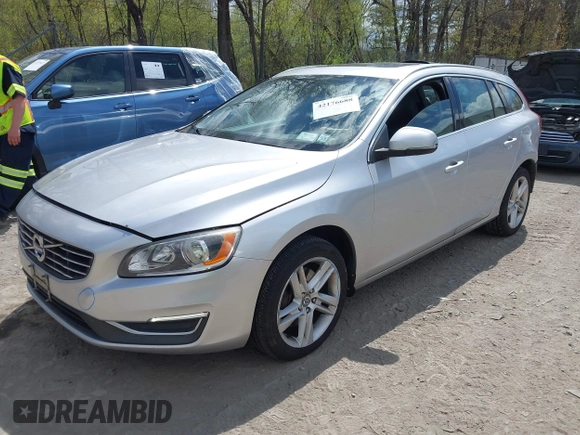 2015 Volvo V60 z VIN YV1612SB2F1188454, wystawiony jako IAAI lot #42176688 z przebiegiem 114 523 mil mil oraz . Historia ofert i sprzedaży dostępna na DreamBid. Obrazek 2.