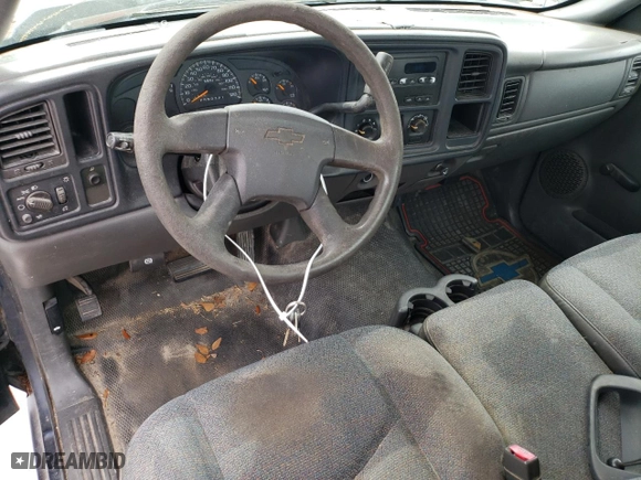 2007 Chevrolet Silverado 1500 Classic Work Truck with VIN 3GCEC14X37G154346, listed as a Copart auction lot 50994065 with 332,181 mi miles and Clean Title. Bid and sale history available at carsss.com. Image 8.
