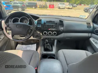 2010 Toyota Tacoma with VIN 5TEUX4EN9AZ726630, listed as a Copart auction lot 62417735 with 211,445 mi miles and Clean title. Bid and sale history available at DreamBid. Image 9.