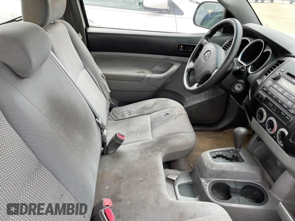 2010 Toyota Tacoma with VIN 5TENX4CN4AZ745562, listed as a IAAI auction lot 41849869 with 471,417 mi miles. Bid and sale history available at carsss.com. Image 5.