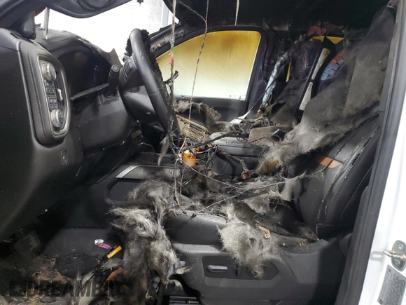 2020 GMC Sierra 3500HD AT4 z VIN 1GT49VEY9LF268615, wystawiony jako Copart lot #83497714 z przebiegiem Nie podano mil oraz Nie do naprawy. Historia ofert i sprzedaży dostępna na DreamBid. Obrazek 7.
