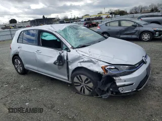 2019 Volkswagen Golf SEL Premium с VIN WVWPR7AU9KW910602, выставлен на аукционе Copart как лот 49092265 с пробегом 73 897 миль миль и Списание • Salvage title. История ставок и продаж доступна на DreamBid. Изображение 4.