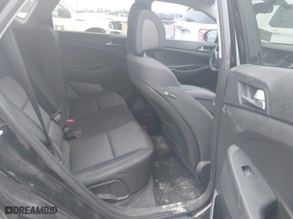 2017 Hyundai Tucson Value with VIN KM8J33A27HU388910, listed as a IAAI auction lot 41101112 with 107,138 mi miles. Bid and sale history available at carsss.com. Image 8.