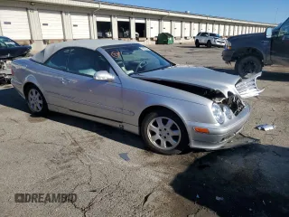 2002 Mercedes-Benz CLK 320/430 z VIN WDBLK65G32T120293, wystawiony jako Copart lot #74667634 z przebiegiem 145 957 mil mil oraz Szkoda całkowita • Salvage title. Historia ofert i sprzedaży dostępna na DreamBid. Obrazek 4.