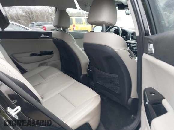 2021 Kia Sportage EX with VIN KNDPN3AC8M7912771, listed as a IAAI auction lot 41737909 with 31,614 mi miles and . Bid and sale history available at DreamBid. Image 8.