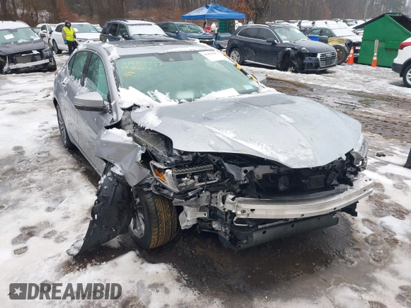 2019 Acura TLX with VIN 19UUB1F38KA009420, listed as a IAAI auction lot 41459987 with 102,336 mi miles. Bid and sale history available at carsss.com. Image 6.