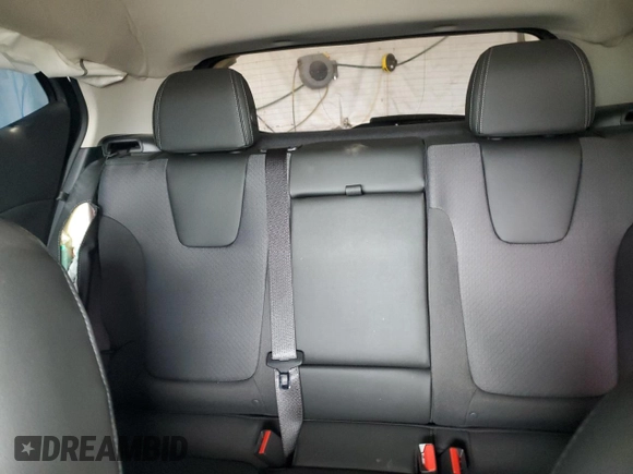 2025 Buick Encore GX Preferred with VIN KL4AMCSL8SB052818, listed as a Copart auction lot 63431465 with 2,200 mi miles and Salvage title. Bid and sale history available at DreamBid. Image 10.