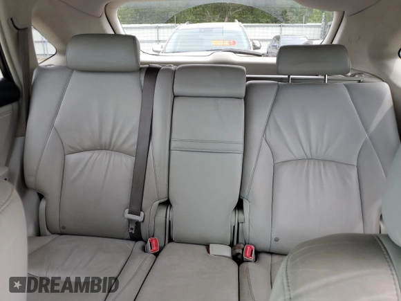 2006 Lexus RX 330 with VIN JTJGA31U160063368, listed as a Copart auction lot 62215324 with 230,569 mi miles and Clean Title. Bid and sale history available at carsss.com. Image 10.