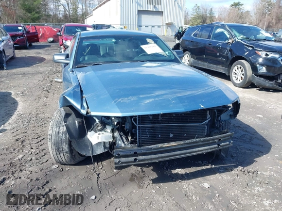 2008 Ford Mustang Deluxe with VIN 1ZVHT80NX85135471, listed as a IAAI auction lot 41985289 with 148,952 mi miles. Bid and sale history available at carsss.com. Image 6.