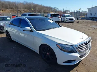 2014 Mercedes-Benz S S 550 with VIN WDDUG8FB0EA057648, listed as a IAAI auction lot 41813892 with 135,578 mi miles. Bid and sale history available at carsss.com. Image 1.