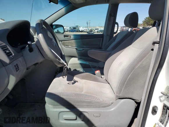 2008 Toyota Sienna CE with VIN 5TDZK23C08S220444, listed as a Copart auction lot 56573755 with 168,584 mi miles and Clean Title. Bid and sale history available at DreamBid. Image 7.