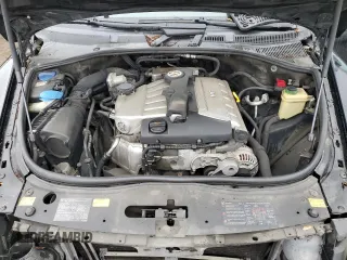 2004 Volkswagen Touareg z VIN WVGBC77L54D058303, wystawiony jako Copart lot #47821645 z przebiegiem Nie podano mil oraz Szkoda całkowita • Salvage title. Historia ofert i sprzedaży dostępna na DreamBid. Obrazek 12.