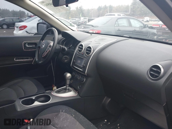 2011 Nissan Rogue S z VIN JN8AS5MV2BW311371, wystawiony jako IAAI lot #42160594 z przebiegiem 132 612 mil mil oraz . Historia ofert i sprzedaży dostępna na DreamBid. Obrazek 5.
