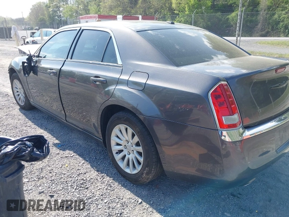 2014 Chrysler 300 z VIN 2C3CCAAG1EH212760, wystawiony jako IAAI lot #42139245 z przebiegiem 129 868 mil mil oraz . Historia ofert i sprzedaży dostępna na DreamBid. Obrazek 3.