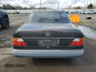 1993 Mercedes-Benz 400 with VIN WDBEA34E6PB948930, listed as a Copart auction lot 49553105 with 273,225 mi miles and Clean Title. Bid and sale history available at carsss.com. Image 6.