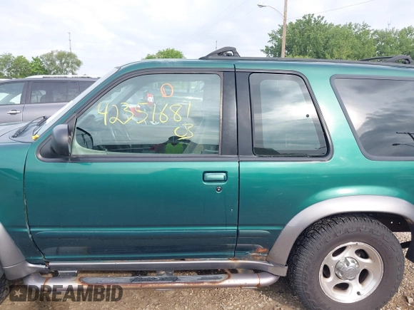 1999 Ford Explorer Sport z VIN 1FMYU24X0XUC46121, wystawiony jako IAAI lot #42351681 z przebiegiem 204 345 mil mil oraz . Historia ofert i sprzedaży dostępna na DreamBid. Obrazek 14.