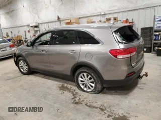2018 Kia Sorento LX with VIN 5XYPG4A5XJG374879, listed as a Copart auction lot 53319395 with 121,443 mi miles and Clean Title. Bid and sale history available at DreamBid. Image 2.