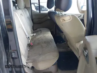 2007 Nissan Frontier SE z VIN 1N6AD07U77C441003, wystawiony jako IAAI lot #42264523 z przebiegiem 423 457 mil mil oraz . Historia ofert i sprzedaży dostępna na DreamBid. Obrazek 8.