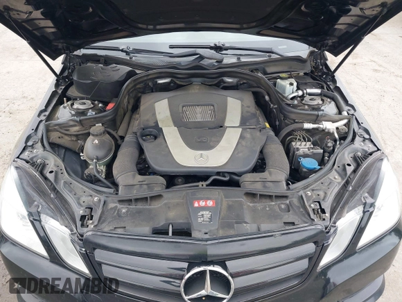 2011 Mercedes-Benz E 350 Luxury z VIN WDDHF8HB1BA427051, wystawiony jako IAAI lot #42091014 z przebiegiem Nie podano mil oraz . Historia ofert i sprzedaży dostępna na DreamBid. Obrazek 10.