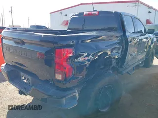 2024 Chevrolet Colorado 4WD LT с VIN 1GCPTCEK0R1307029, выставлен на аукционе IAAI как лот 41970441 с пробегом 4 968 миль миль и . История ставок и продаж доступна на DreamBid. Изображение 4.