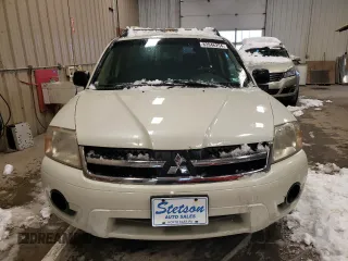 2008 Mitsubishi Endeavor LS with VIN 4A4MN21S48E029961, listed as a Copart auction lot 83946254 with 198,143 mi miles and Non Repairable. Bid and sale history available at carsss.com. Image 5.