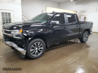 2022 Chevrolet Silverado 1500 LT with VIN 1GCPDKEK1NZ608640, listed as a Copart auction lot 88720145 with 27,131 mi miles and Salvage Title. Bid and sale history available at carsss.com. Image 1.