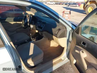 2003 Honda Civic Hybrid with VIN JHMES956X3S019115, listed as a IAAI auction lot 41214960 with 303,472 mi miles. Bid and sale history available at carsss.com. Image 5.