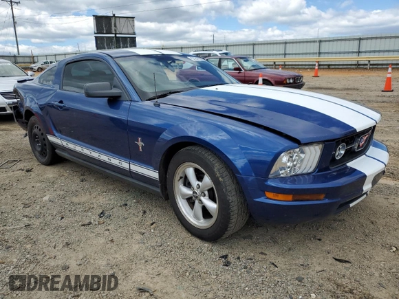 2007 Ford Mustang Deluxe z VIN 1ZVHT80N075219801, wystawiony jako Copart lot #57247925 z przebiegiem 203 385 mil mil oraz Czysty tytuł • Clean title. Historia ofert i sprzedaży dostępna na DreamBid. Obrazek 4.