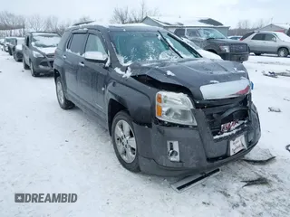 2014 GMC Terrain SLE z VIN 2GKALREKXE6324909, wystawiony jako IAAI lot #41640351 z przebiegiem 71 607 mil mil oraz . Historia ofert i sprzedaży dostępna na DreamBid. Obrazek 1.